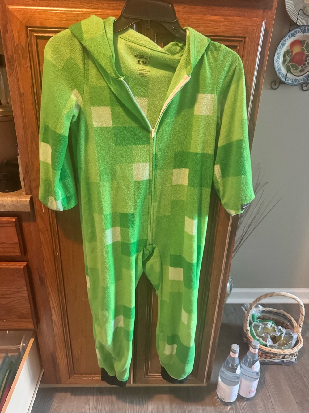 Minecraft Green Pixel-Print Kids One-Piece Hooded Jumpsuit size 10